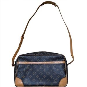 Louis Vuitton Monogram Trocadero crossbody bag